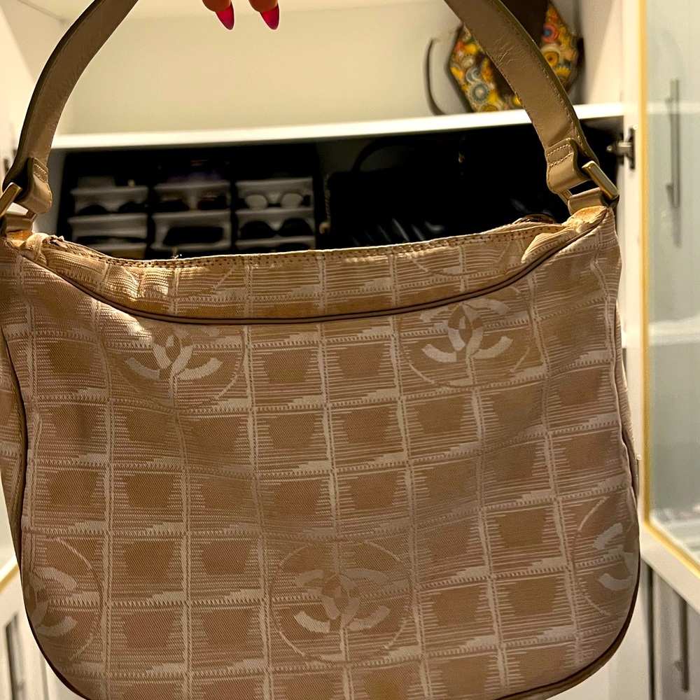 Chanel shoulder bag